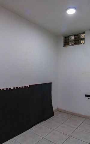 Casa à venda com 220m², 3 quartos e 4 vagas Casa à venda com 220m², 3 quartos e 4 vagasQuarto de Serviço