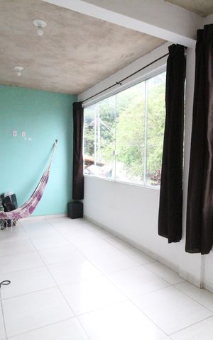 Casa de condomínio à venda com 135m², 3 quartos e 2 vagasVaranda