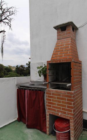 Casa de condomínio à venda com 135m², 3 quartos e 2 vagasTerraço - Churrasqueira