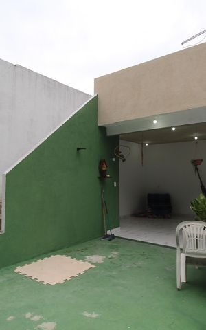 Casa de condomínio à venda com 135m², 3 quartos e 2 vagasTerraço