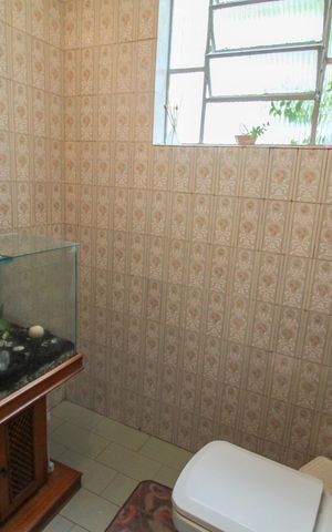 Casa à venda com 186m², 4 quartos e 3 vagas Casa à venda com 186m², 4 quartos e 3 vagasBanheiro 3