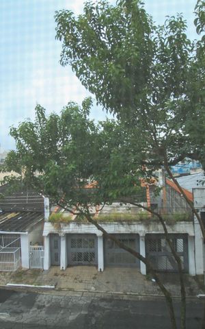 Casa à venda com 186m², 4 quartos e 3 vagas Casa à venda com 186m², 4 quartos e 3 vagasVista do Quarto 1