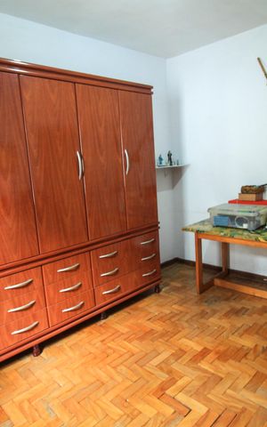 Casa à venda com 186m², 4 quartos e 3 vagas Casa à venda com 186m², 4 quartos e 3 vagasQuarto 3