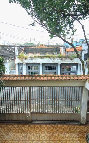 Casa à venda com 186m², 4 quartos e 3 vagas Casa à venda com 186m², 4 quartos e 3 vagasVista