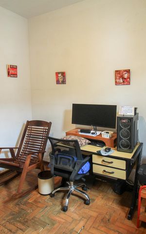 Casa à venda com 186m², 4 quartos e 3 vagas Casa à venda com 186m², 4 quartos e 3 vagasQuarto 4