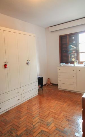 Casa à venda com 186m², 4 quartos e 3 vagas Casa à venda com 186m², 4 quartos e 3 vagasQuarto 2