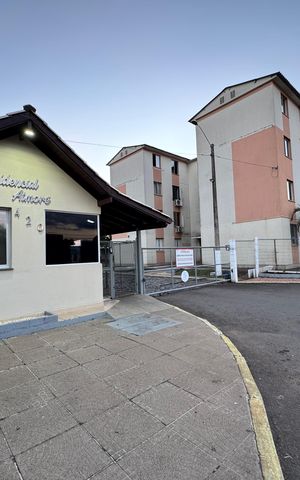 Apartamento à venda com 49m², 2 quartos e 1 vaga Apartamento à venda com 49m², 2 quartos e 1 vagaFachada