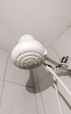 Casa para alugar com 50m², 1 quarto e sem vaga Casa para alugar com 50m², 1 quarto e sem vagaBanheiro