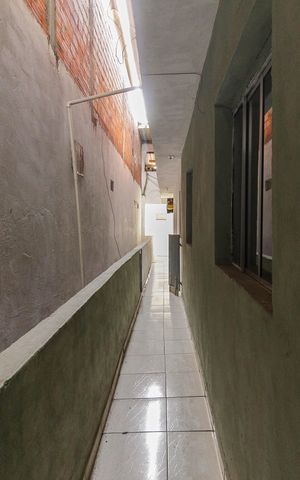 Casa para alugar com 50m², 1 quarto e sem vaga Casa para alugar com 50m², 1 quarto e sem vagaCorredor Externo