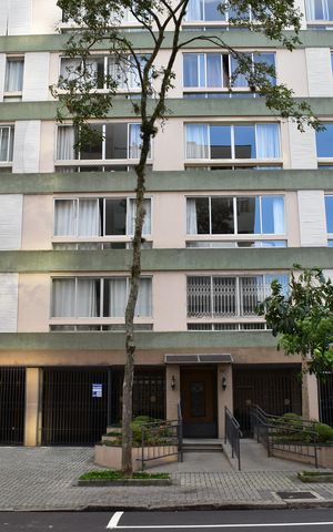 Apartamento para alugar com 140m², 3 quartos e 1 vagaFachada do Prédio