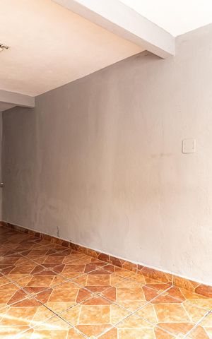 Casa para alugar com 136m², 2 quartos e 1 vaga Casa para alugar com 136m², 2 quartos e 1 vagaGaragem Casa 2 (Atrás)