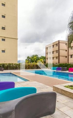 Apartamento à venda com 76m², 3 quartos e 1 vaga Apartamento à venda com 76m², 3 quartos e 1 vagaPiscina