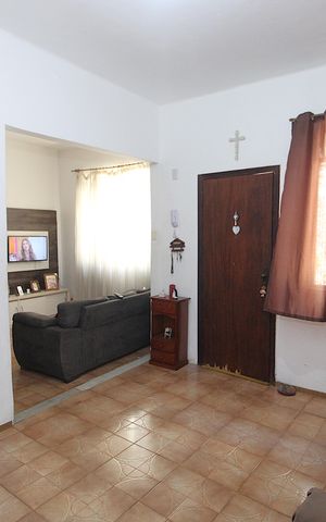 Casa à venda com 220m², 3 quartos e sem vagaSala