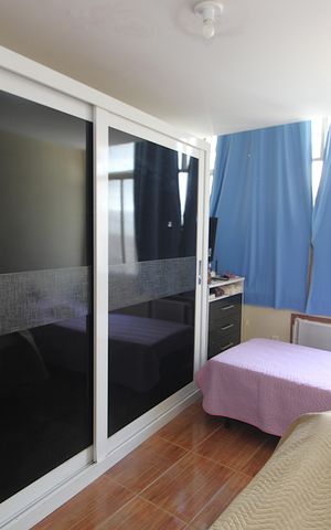 Casa à venda com 220m², 3 quartos e sem vagaSuíte 