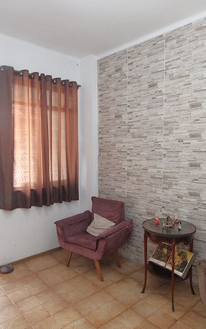 Casa à venda com 220m², 3 quartos e sem vagaSala