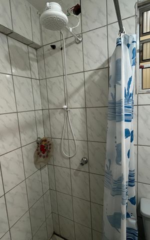 Casa à venda com 220m², 3 quartos e sem vagaBanheiro Suíte 