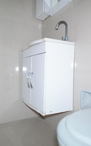 Apartamento à venda com 69m², 2 quartos e 1 vagaBanheiro Corredor