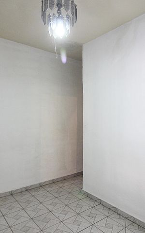 Casa à venda com 250m², 2 quartos e 2 vagasSala