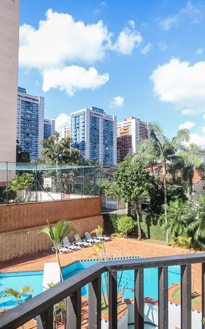 Apartamento à venda com 143m², 4 quartos e 2 vagas Apartamento à venda com 143m², 4 quartos e 2 vagasVaranda da Suíte 2