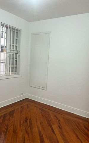 Casa à venda com 130m², 3 quartos e 1 vaga