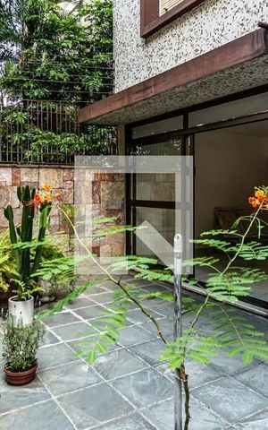 Apartamento à venda com 158m², 3 quartos e 1 vaga Apartamento à venda com 158m², 3 quartos e 1 vagaÁrea comum