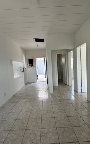 Casa para alugar com 90m², 2 quartos e 2 vagas Casa para alugar com 90m², 2 quartos e 2 vagasSala