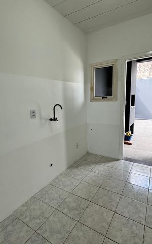Casa para alugar com 90m², 2 quartos e 2 vagas Casa para alugar com 90m², 2 quartos e 2 vagasCozinha