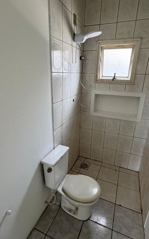 Casa para alugar com 90m², 2 quartos e 2 vagas Casa para alugar com 90m², 2 quartos e 2 vagasBanheiro