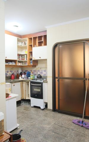Apartamento para alugar com 110m², 4 quartos e 2 vagasCozinha