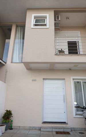 Casa à venda com 123m², 2 quartos e 2 vagasÁrea externa