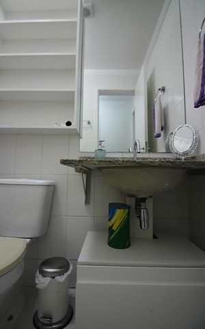 Apartamento para alugar com 92m², 2 quartos e 2 vagasBanheiro Social