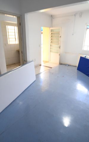 Casa à venda com 400m², 3 quartos e 10 vagasEdícula