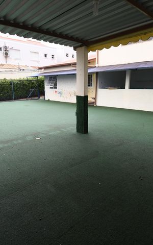 Casa à venda com 400m², 3 quartos e 10 vagasQuintal