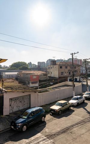 Casa à venda com 295m², 4 quartos e 4 vagas Casa à venda com 295m², 4 quartos e 4 vagasVista da Sacada da Suíte