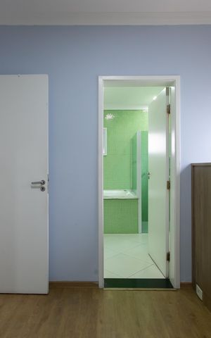 Casa à venda com 600m², 5 quartos e 4 vagas Casa à venda com 600m², 5 quartos e 4 vagasCloset da suíte