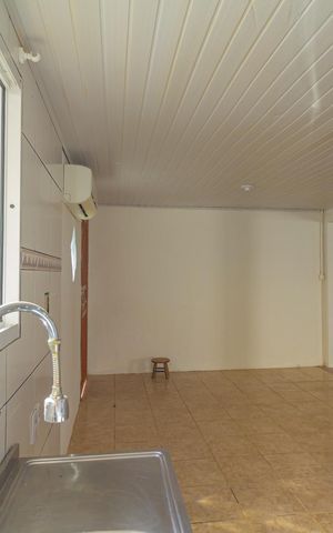 Casa à venda com 110m², 4 quartos e 4 vagas Casa à venda com 110m², 4 quartos e 4 vagasSala/Cozinha