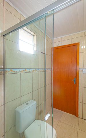 Casa à venda com 110m², 4 quartos e 4 vagas Casa à venda com 110m², 4 quartos e 4 vagasBanheiro