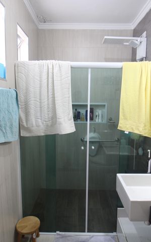 Casa à venda com 163m², 5 quartos e 1 vagaBanheiro 1