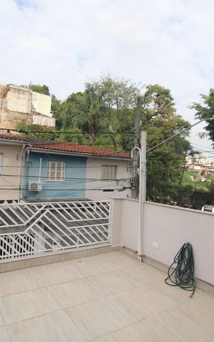 Casa à venda com 163m², 5 quartos e 1 vagaQuarto 3 - Varanda