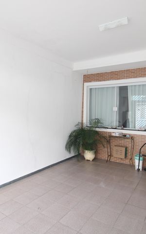Casa à venda com 163m², 5 quartos e 1 vagaGaragem