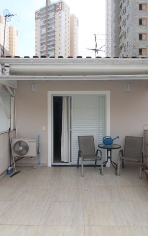 Casa à venda com 163m², 5 quartos e 1 vagaQuarto 3 - Varanda