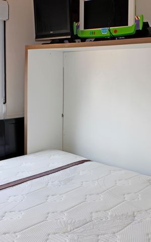 Casa de condomínio para alugar com 141m², 3 quartos e 4 vagasQuarto 2