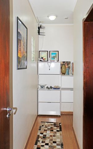 Casa de condomínio para alugar com 141m², 3 quartos e 4 vagasCorredor