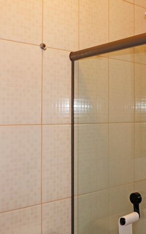 Casa de condomínio para alugar com 141m², 3 quartos e 4 vagasBanheiro Social