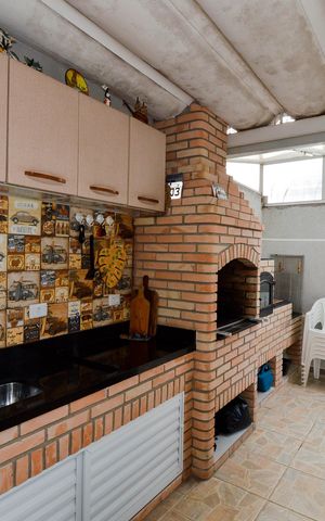 Casa à venda com 170m², 4 quartos e 3 vagas Casa à venda com 170m², 4 quartos e 3 vagasÁrea Gourmet