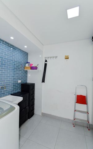 Casa à venda com 170m², 4 quartos e 3 vagas Casa à venda com 170m², 4 quartos e 3 vagasÁrea de Serviço