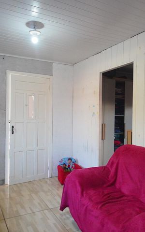 Casa à venda com 85m², 2 quartos e 2 vagasSala