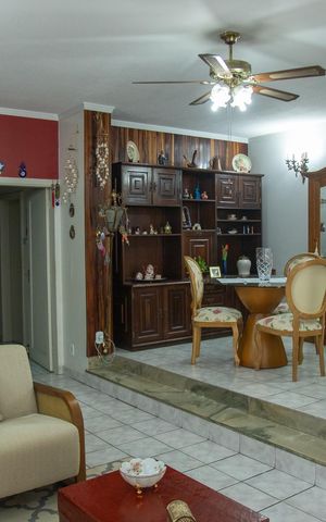 Casa para alugar com 250m², 3 quartos e 1 vaga Casa para alugar com 250m², 3 quartos e 1 vagaSala