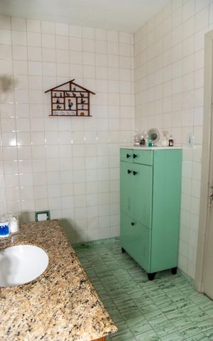 Casa para alugar com 250m², 3 quartos e 1 vaga Casa para alugar com 250m², 3 quartos e 1 vagaBanheiro