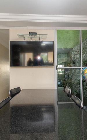 Casa à venda com 180m², 3 quartos e 5 vagasSala 2
